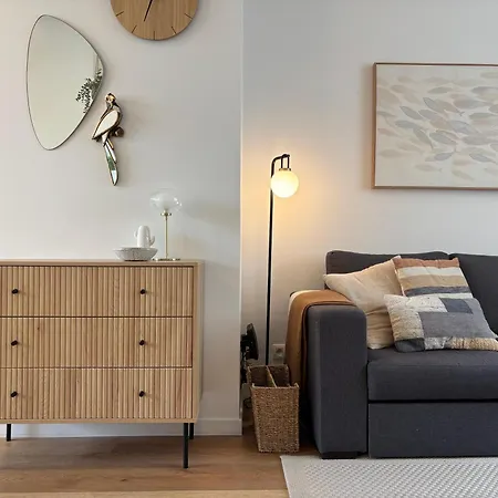 Bright Apartment With Garden *
